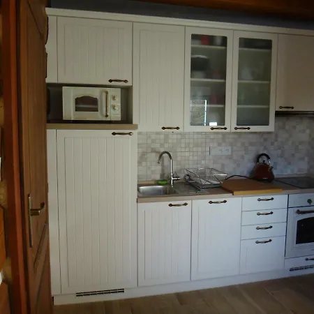 Na Zlatniku Apartment